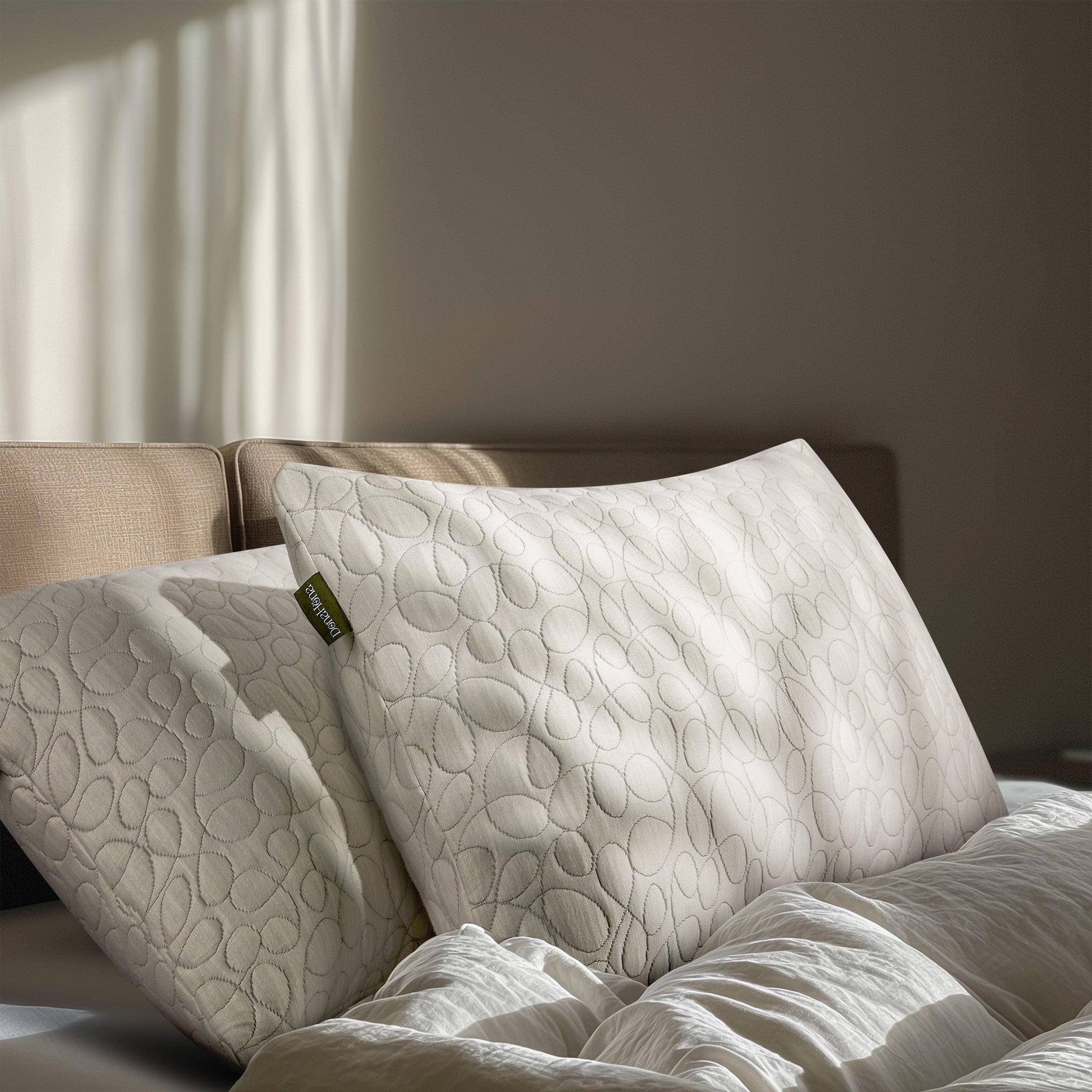 The Ultimate Pillow Gift Guide — Because “Nice Sleep” Is the New Luxury