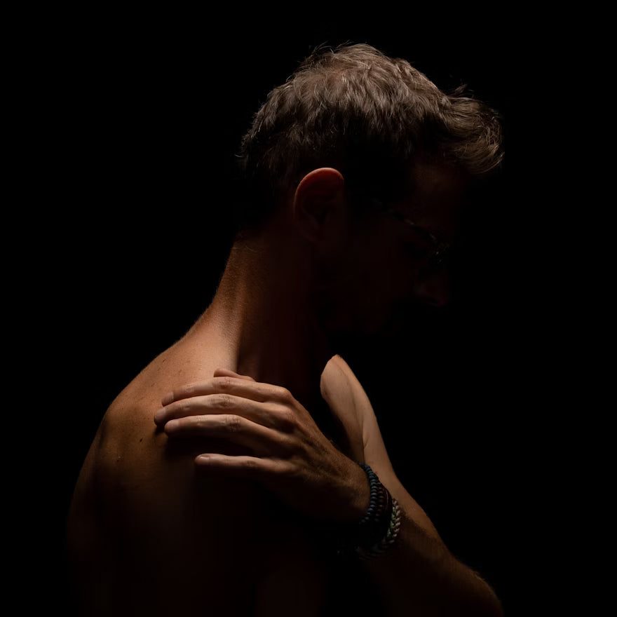 Always Looking Down at Your Phone? Sleep Is Your Chance to Repair Your Neck