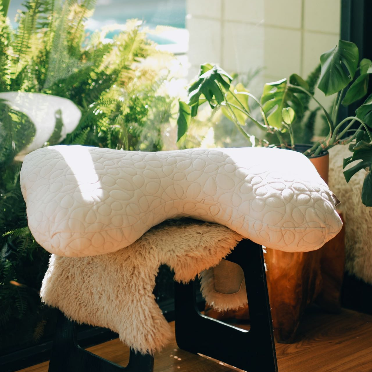 Adjustable Pillow for Side Sleepers That Moves As You Do