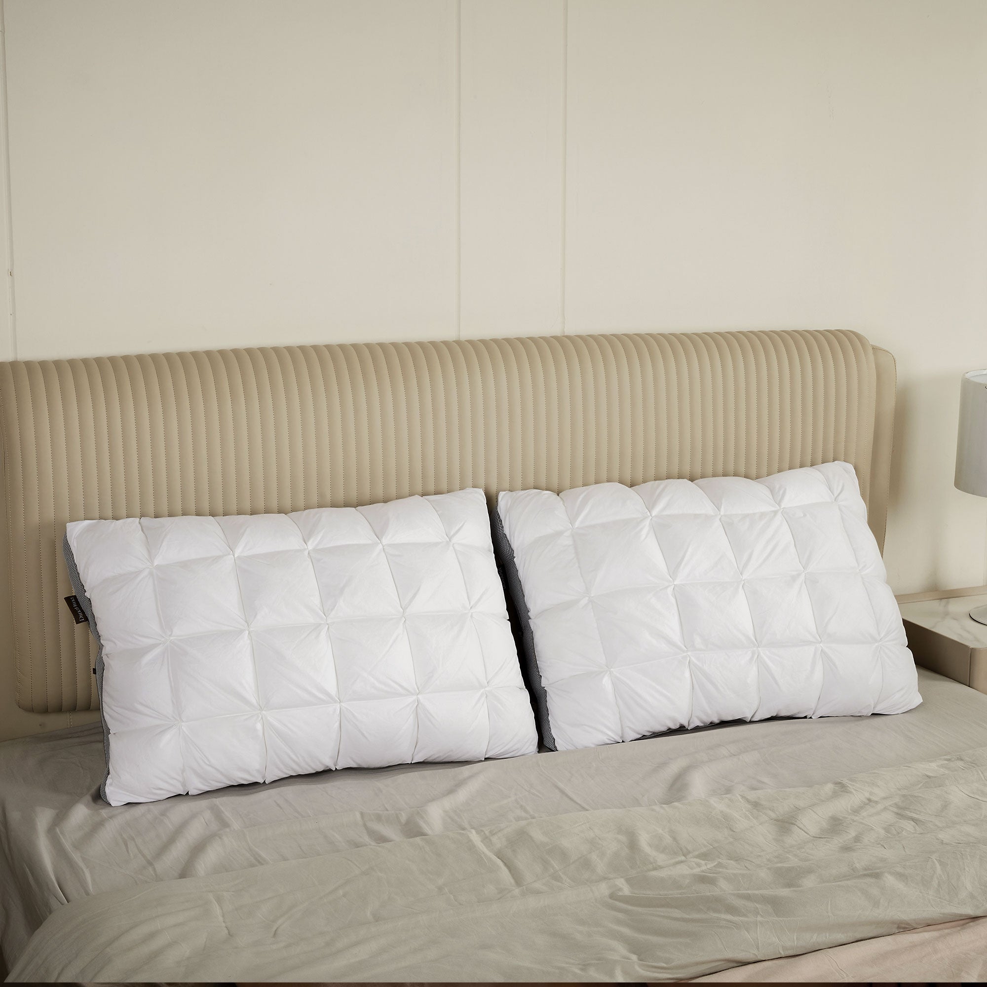 Soft Pillows That Make Every Night Feel Like a Hug