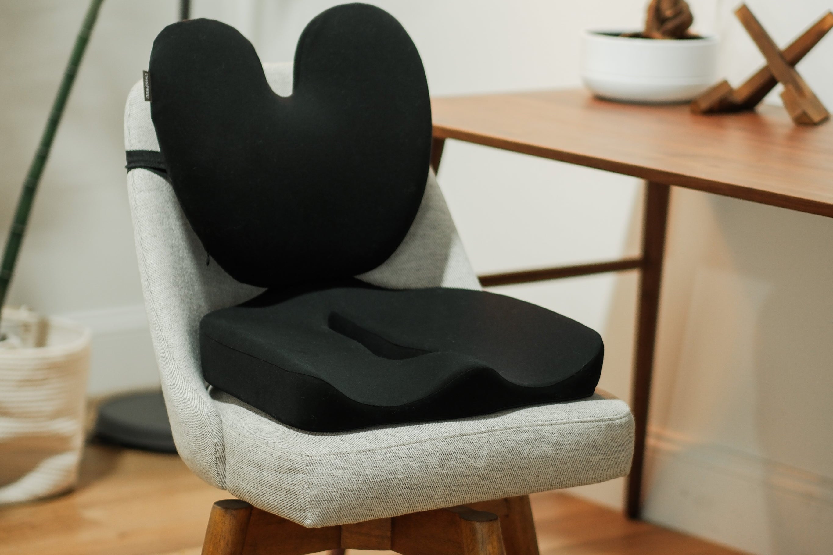 back pillow, back cushion, supportive cushion, extra-firm back cushion, black color cushion